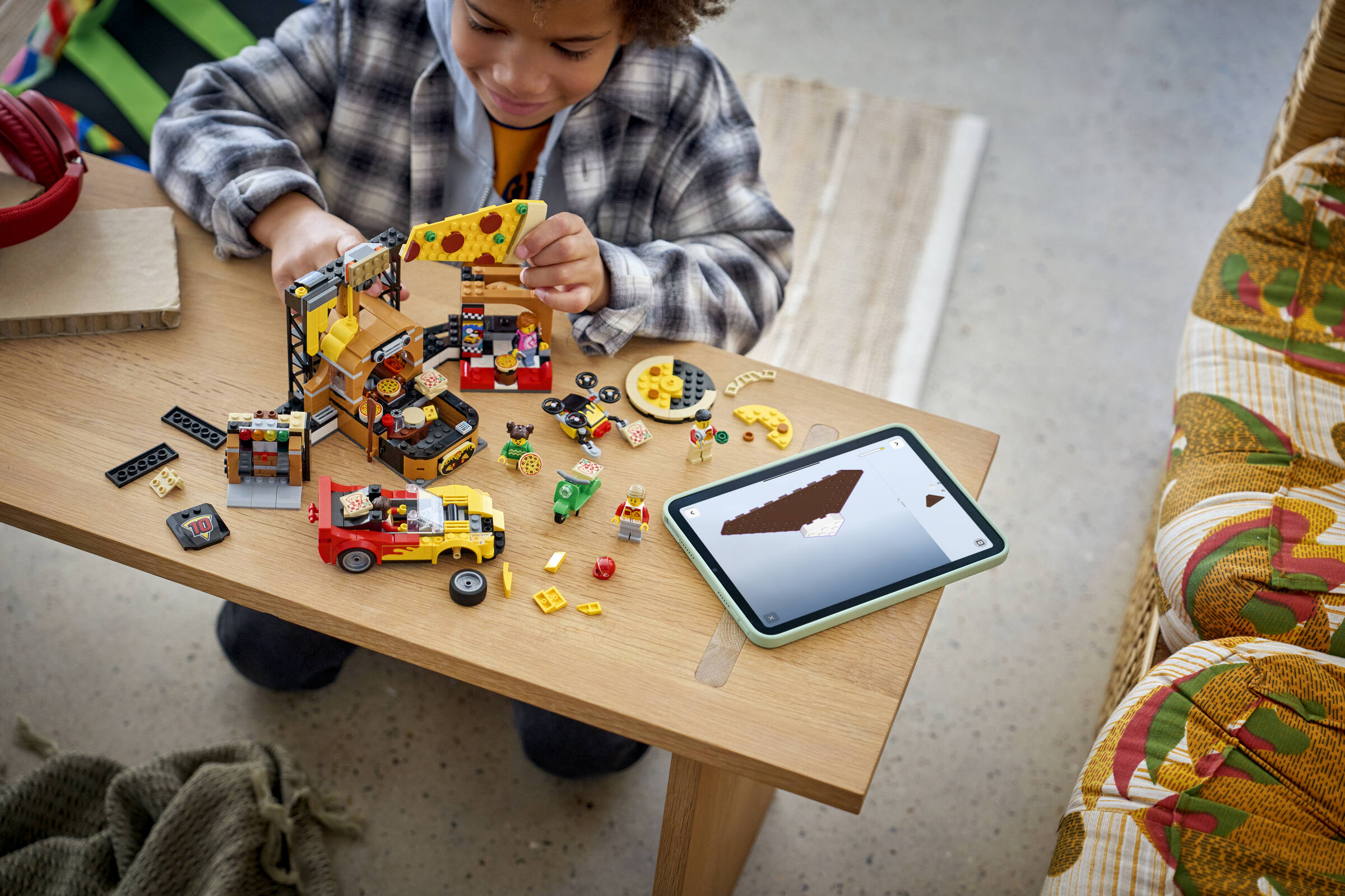LEGO City Pizza Delivery set with vehicles and minifigures - British product