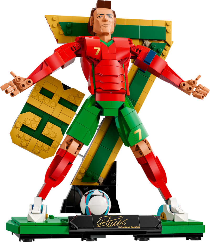 LEGO Cristiano Ronaldo football figure 854 pieces, UK version