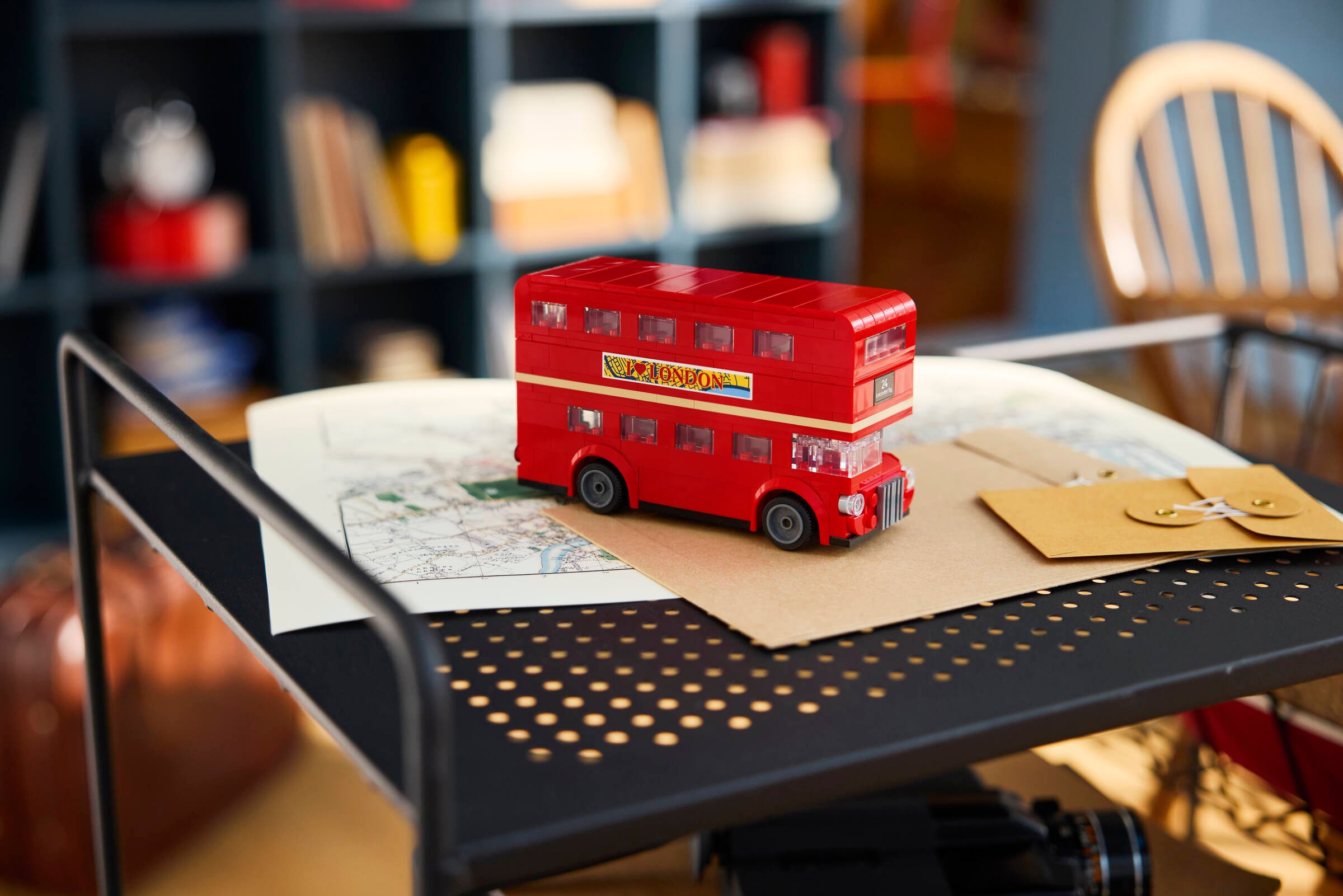 LEGO London Bus building set 245 pieces, UK version