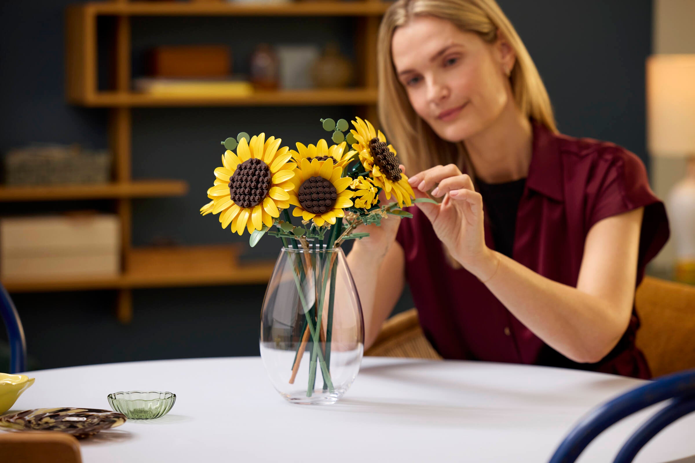 LEGO Sunflower Bouquet flower building set 686 pieces (British brand)