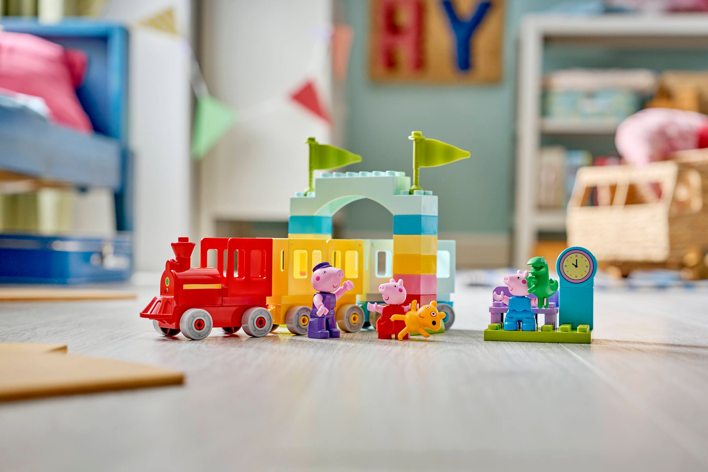 LEGO DUPLO Peppa Pig train set Train Ride with Grandpa Pig 35 pieces - British product