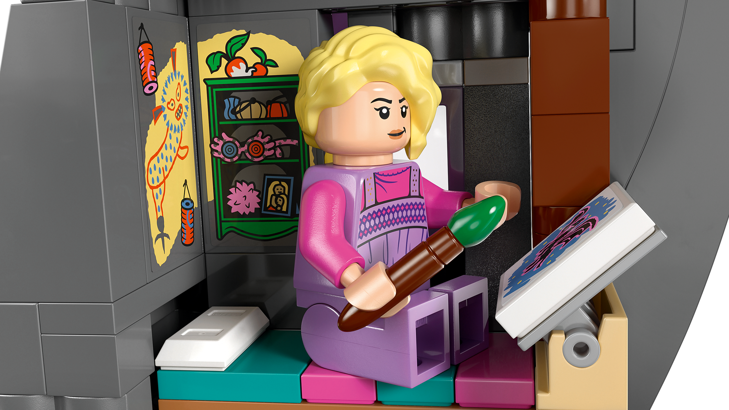 LEGO Harry Potter Luna Lovegood's House 764-piece building set (British brand)