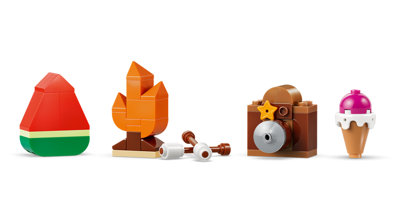 LEGO Bluey Family 466 piece set, imported from the UK