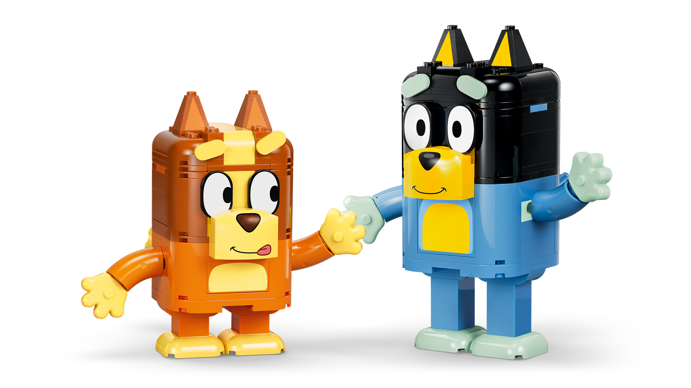 LEGO Bluey Family 466 piece set, imported from the UK