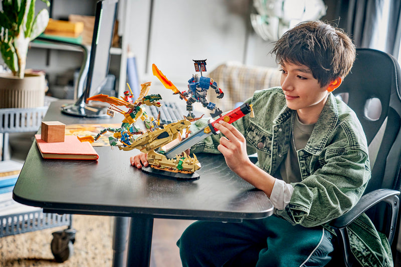 LEGO NINJAGO Battle at the Dragon's Blade 1016-piece building set (British brand)