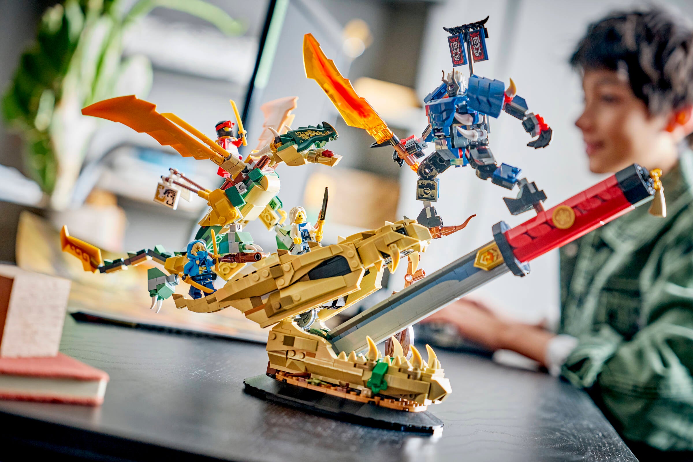 LEGO NINJAGO Battle at the Dragon's Blade 1016-piece building set (British brand)