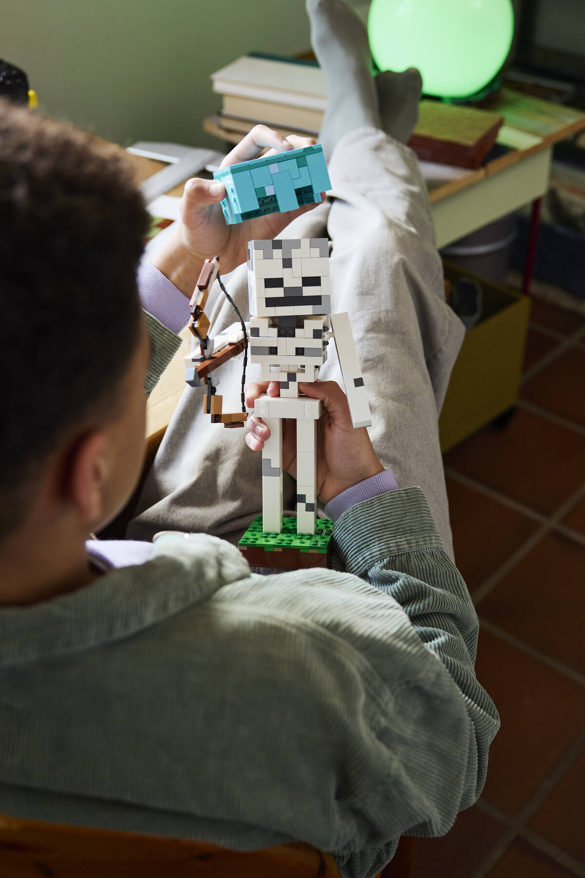 LEGO Minecraft Skeleton building set with bow and arrow 502 pieces (British brand)