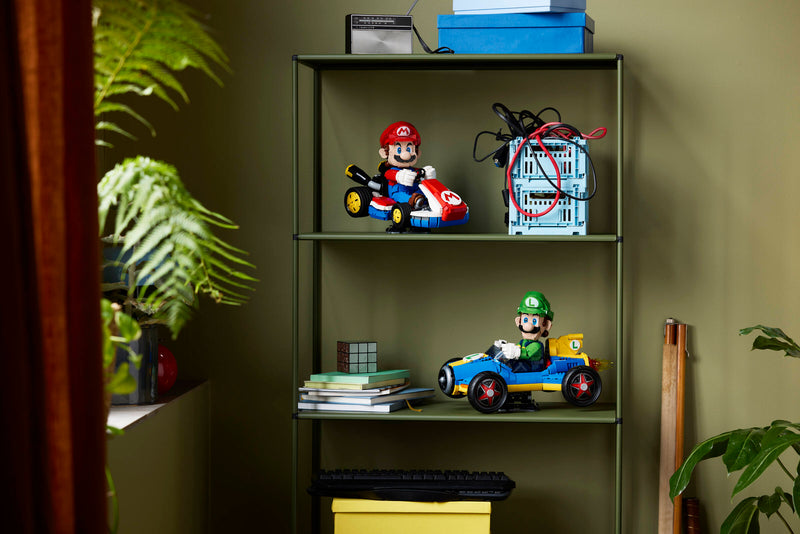 LEGO Mario Kart Luigi & Mach 8 set 2,234 pieces UK version