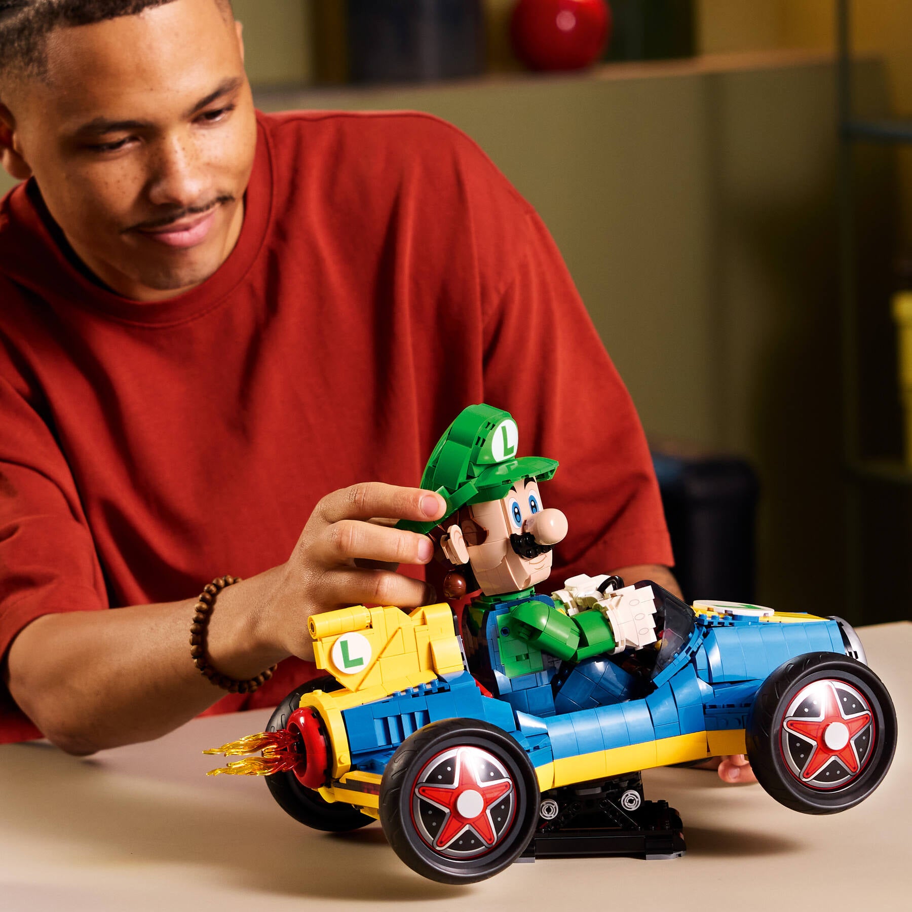 LEGO Mario Kart Luigi & Mach 8 set 2,234 pieces UK version