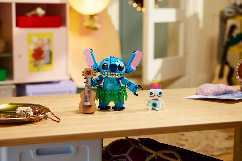 LEGO Disney Stitch & Scrump building set 713 pieces - British product