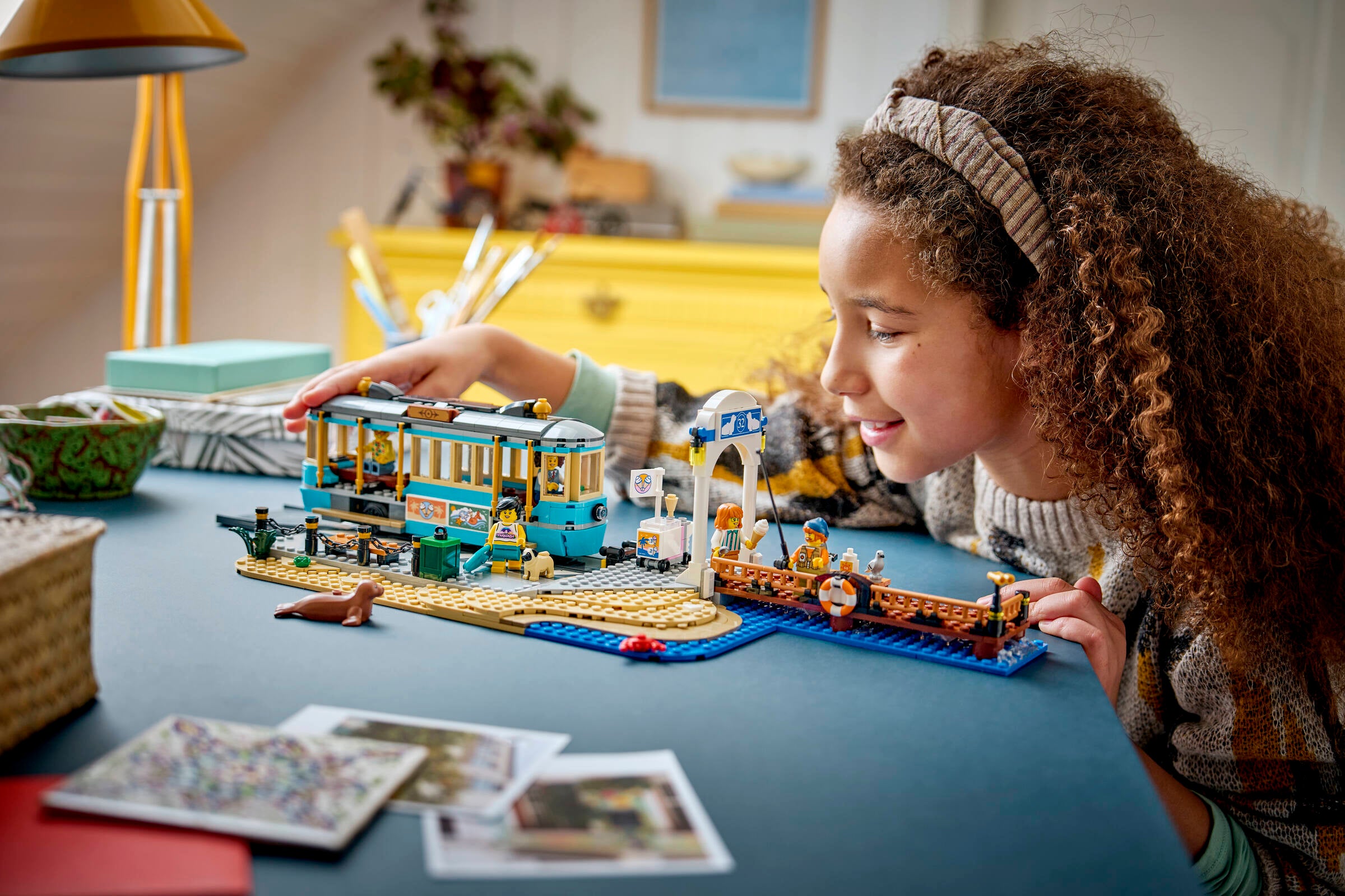 LEGO Classic Beach Streetcar building set with trolley and minifigures - British product