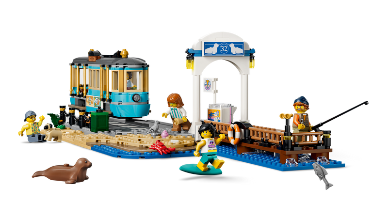 LEGO Classic Beach Streetcar building set with trolley and minifigures - British product