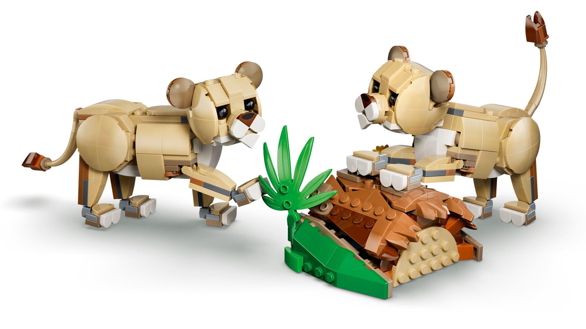 LEGO Majestic Lion 3-in-1 building set 839 pieces, UK version