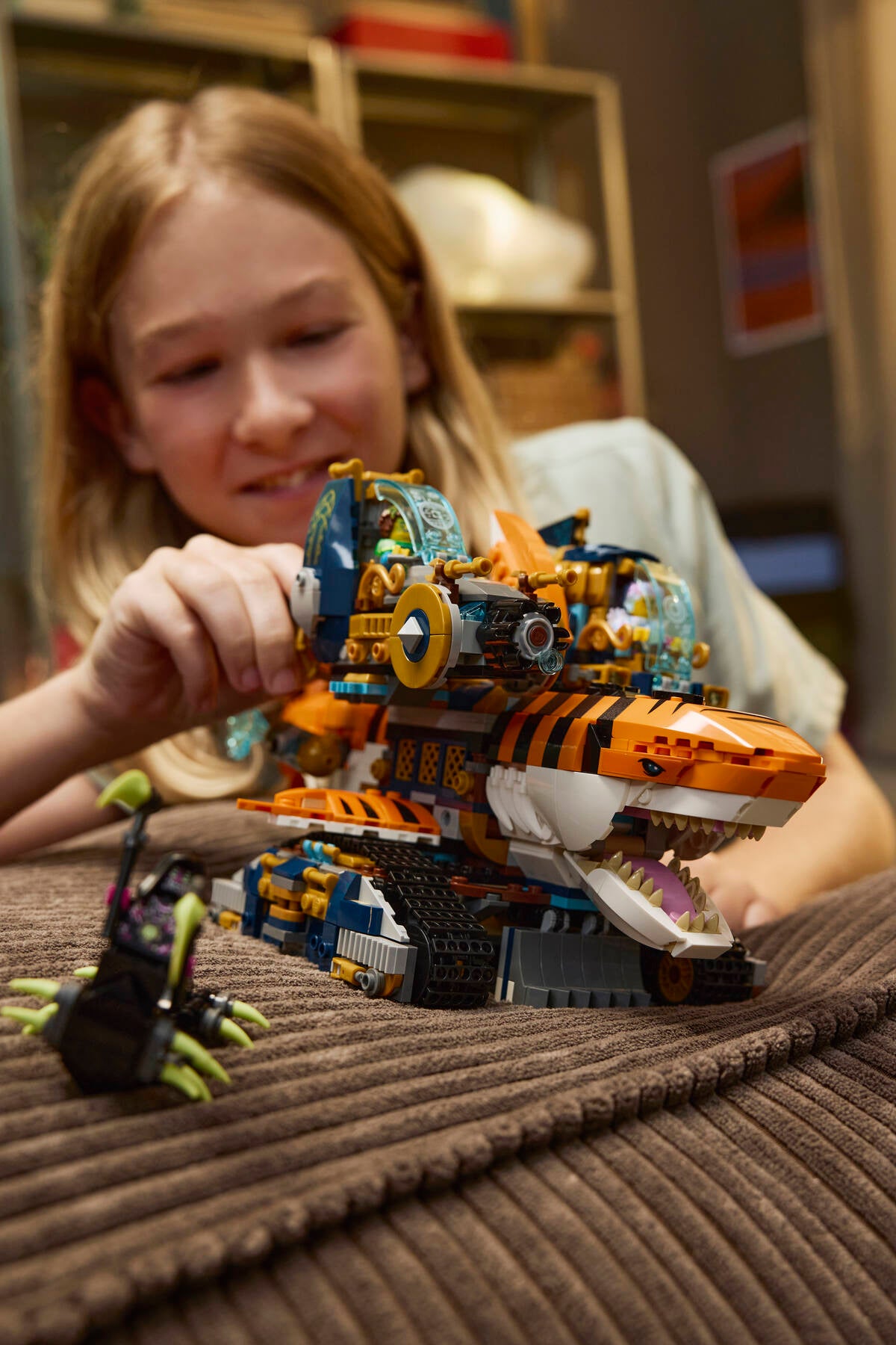 LEGO Tiger Shark Tank transforming building set 1548 pieces - British product