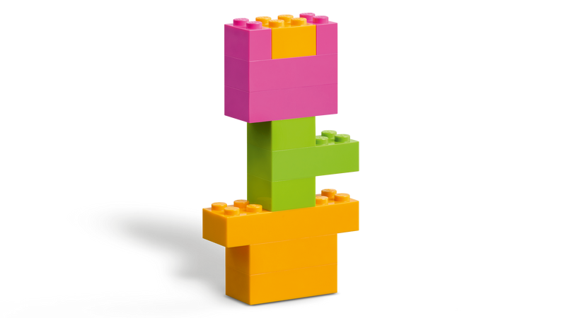 LEGO Creative Colorful Bricks building set 820 pieces (British brand)