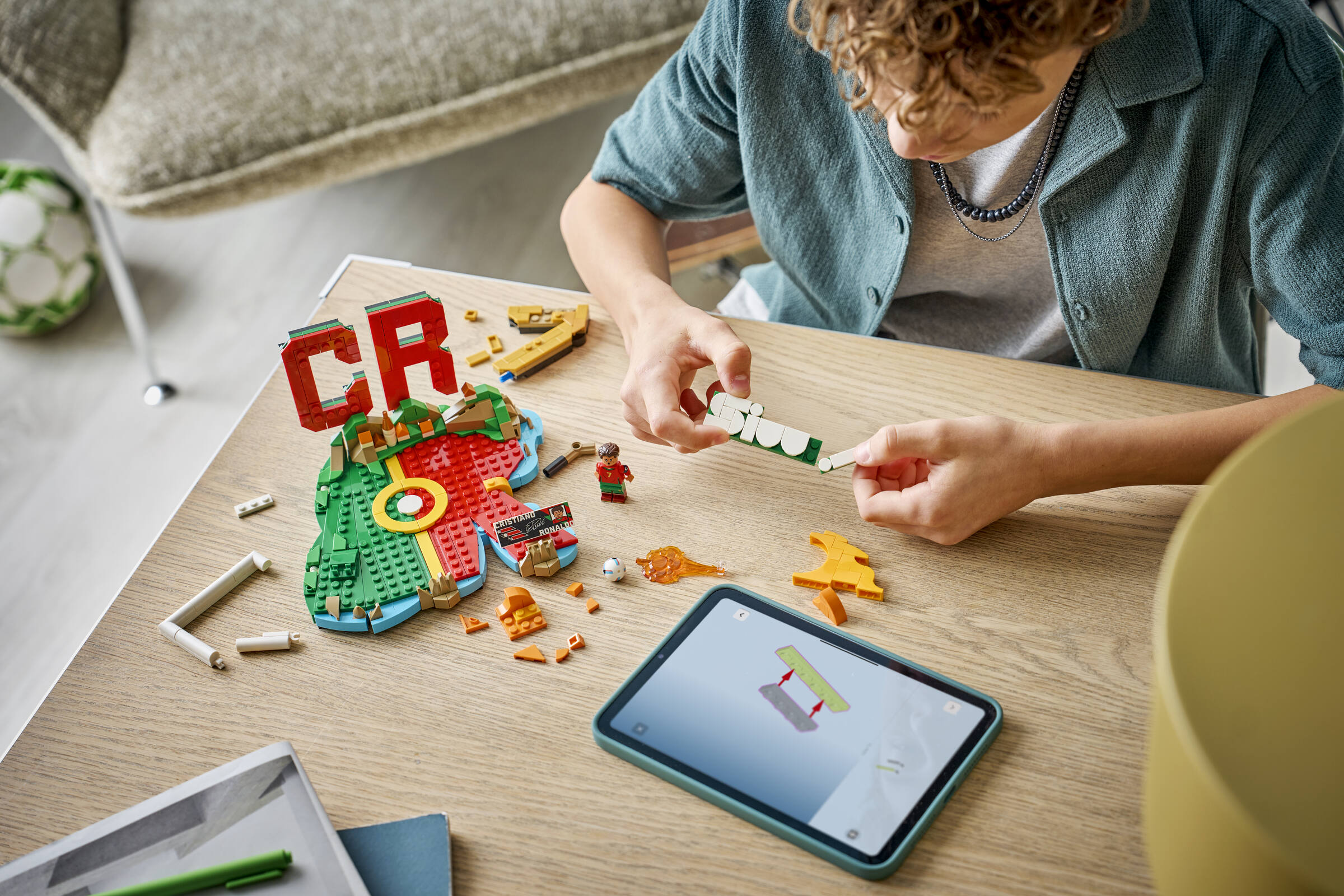LEGO Cristiano Ronaldo Football Highlights building set, imported from the UK