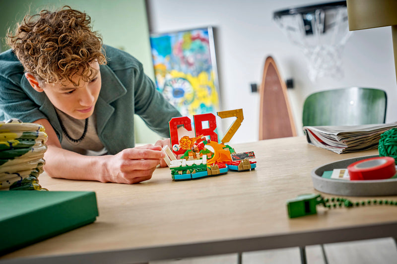 LEGO Cristiano Ronaldo Football Highlights building set, imported from the UK