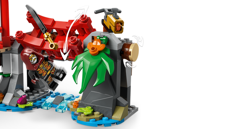 LEGO Ninjago Tree House Battle set 642 pieces, UK version