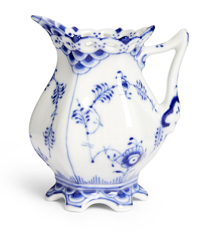 BLUE FLUTED FL JUG 7CL