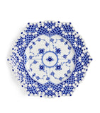 BLUE FLUTED FL PLATE LACE BORD 21CM