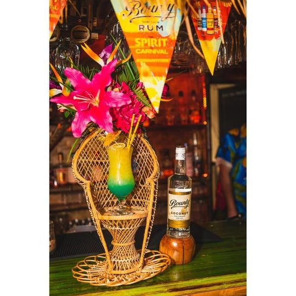 Licor de rum de coco Bounty 70cl – McGrocer - Main Image
