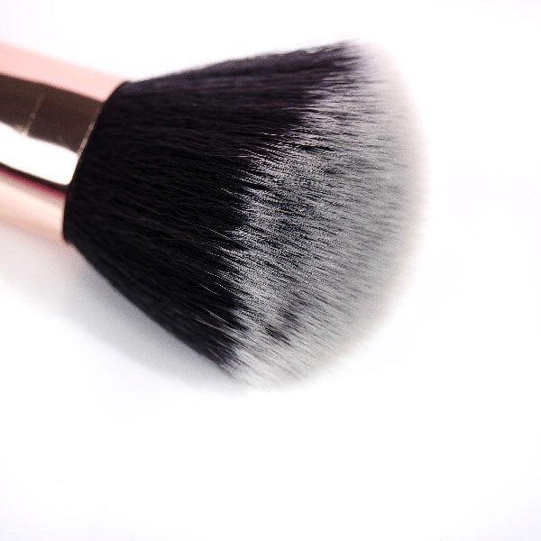 Brushworks Powder Brush