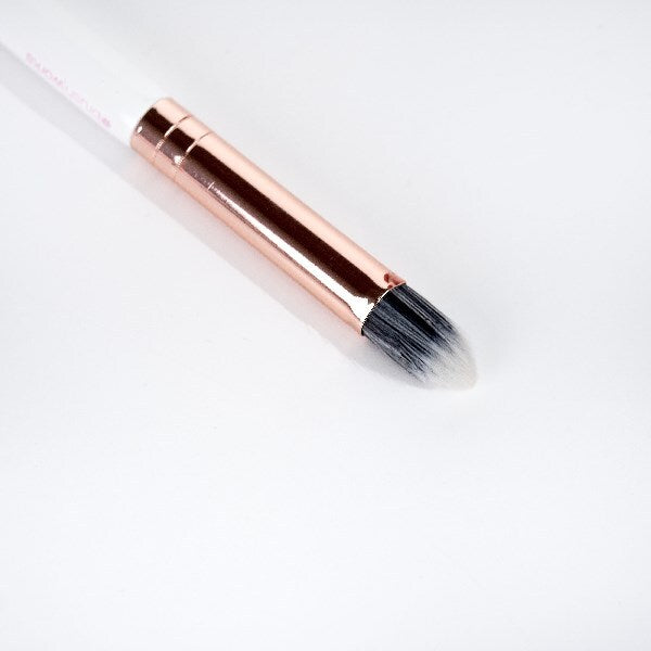 Brushworks White & Gold Highlight and Contour Brush GOODS Superdrug   