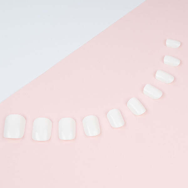 Invogue Classic White Square Nails (24 Pieces) GOODS Superdrug   