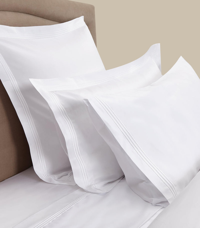 Peter Reed double flat sheet with embroidered stripes, 230cm x 275cm, imported from the UK