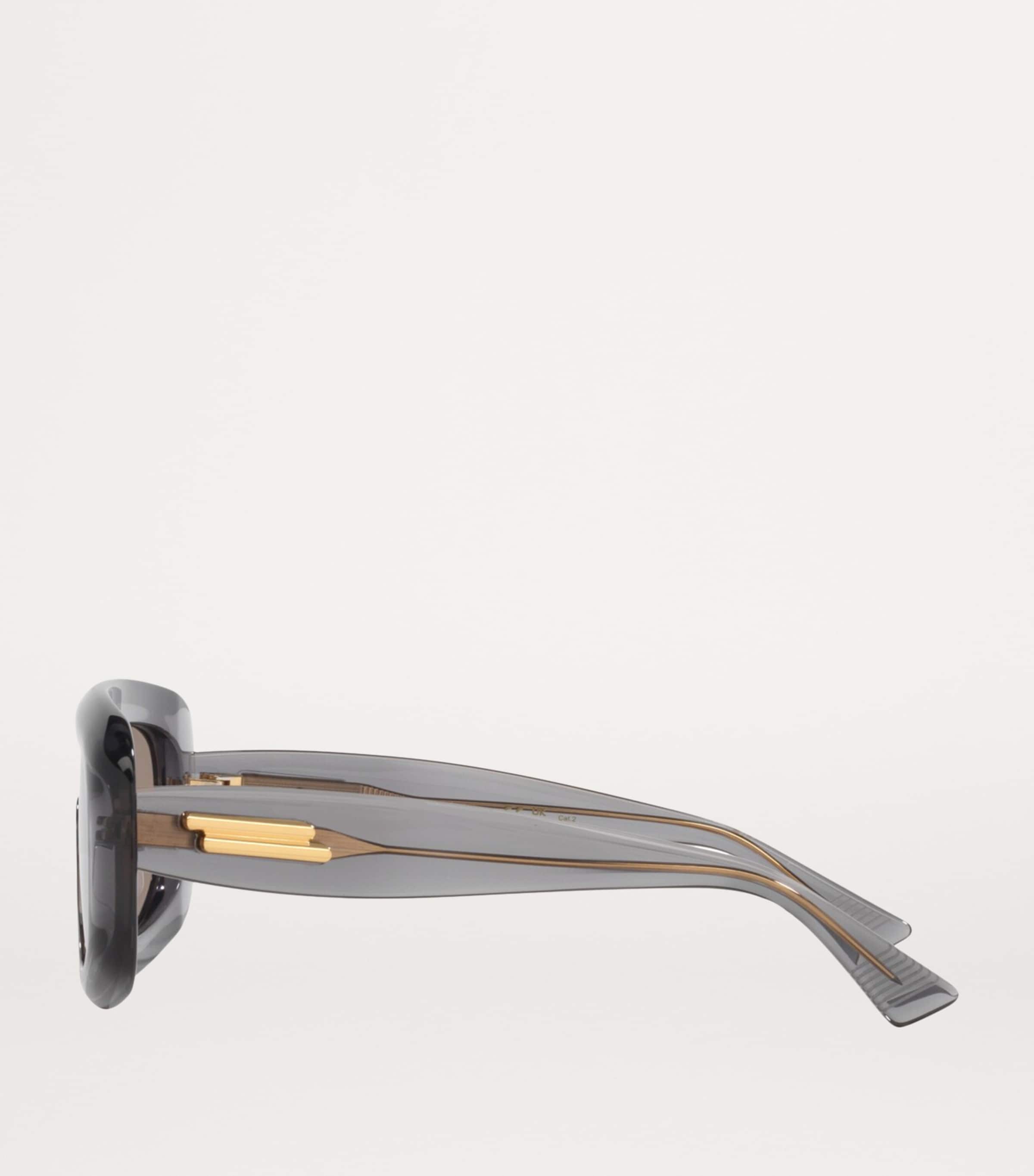 Bottega Veneta aviator sunglasses - British product