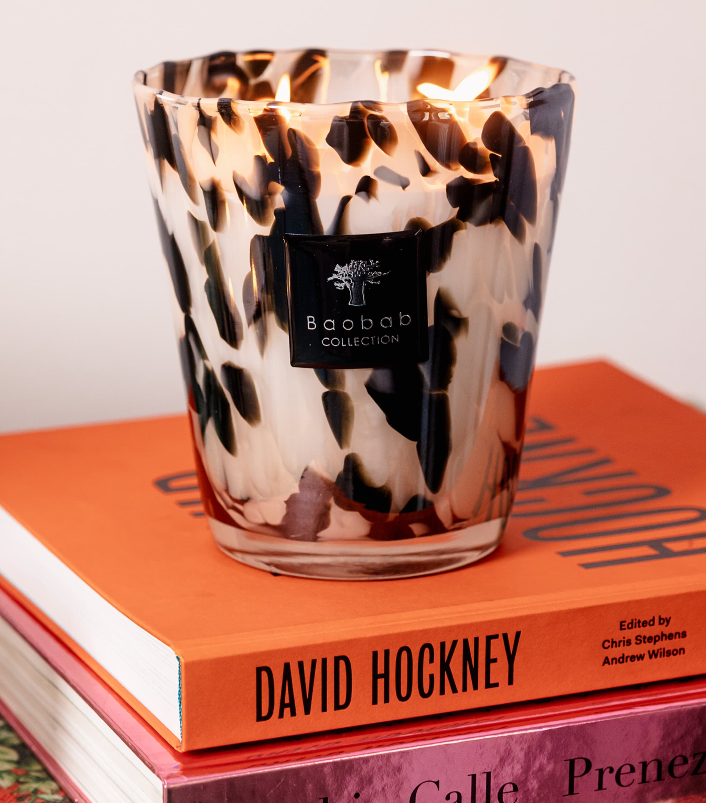 Baobab Black Pearls Candle with rose ginger scent 16cm - British product