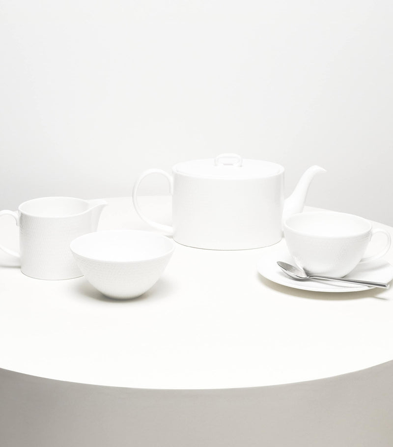 Wedgwood Gio bone china bowl 18cm (British brand)
