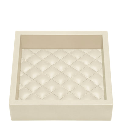 Lite baderomsbrett i quiltet skinn 15 cm x 15 cm