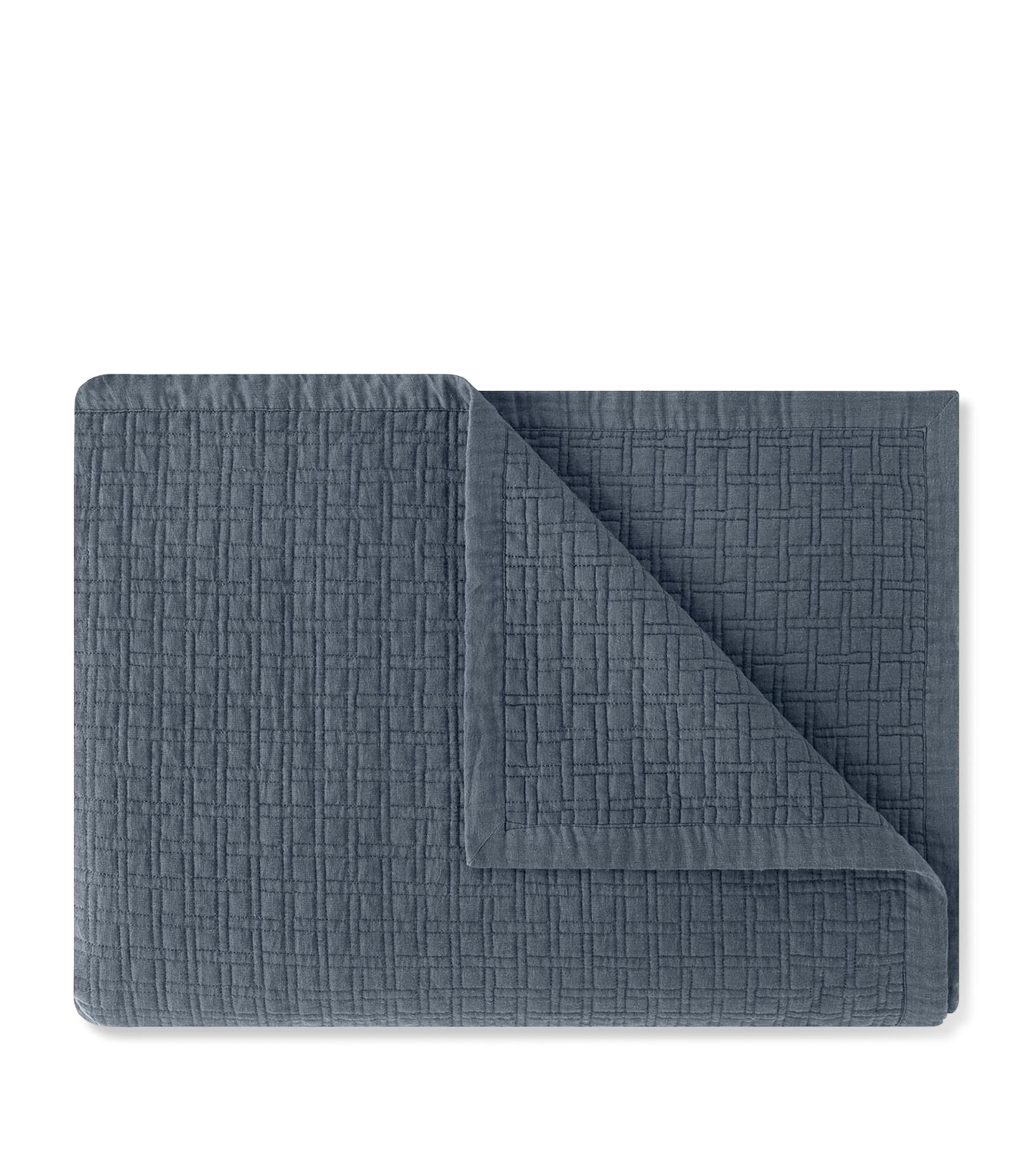 Amalia Adorno linen quilted bedspread 290cm x 250cm - British product