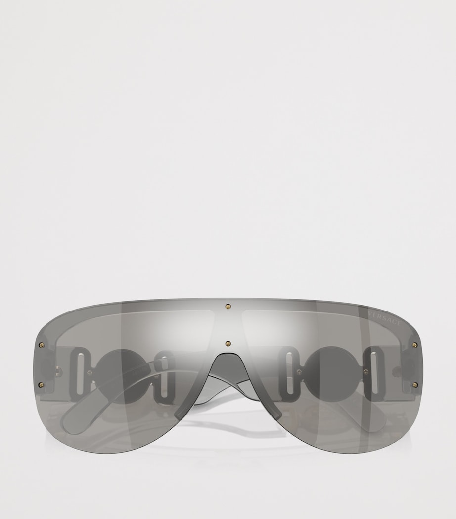 Lunettes de soleil aviateur Versace avec détail de tête de Méduse, version britannique
