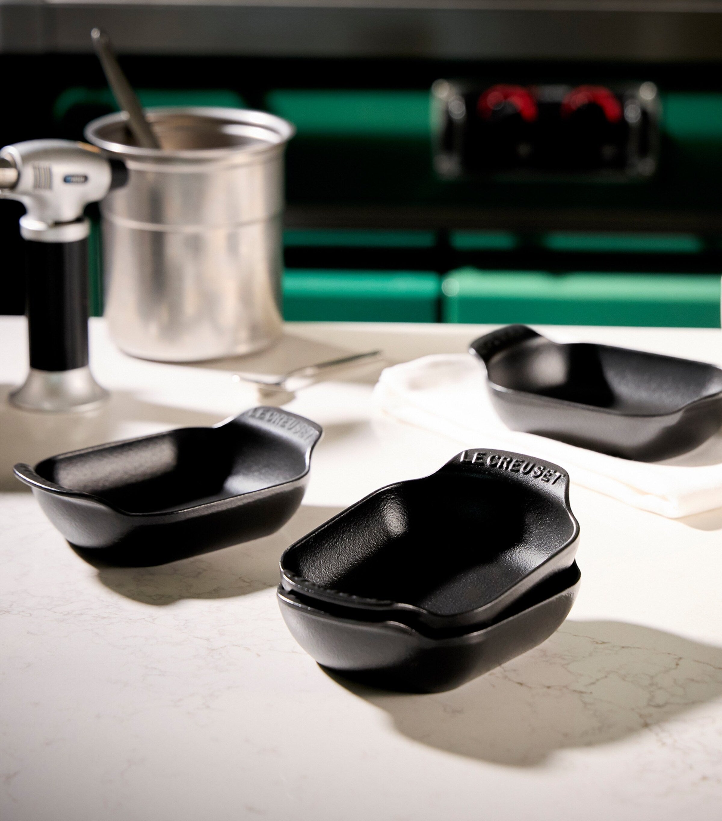 Le Creuset cast iron rectangular mini bakers set of 4, 300ml each, UK version