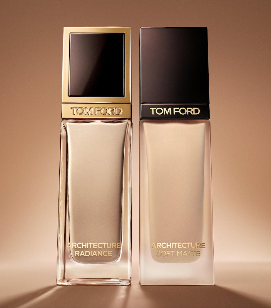 TOM FORD hydrating foundation with SPF 50+ 25ml - British product
