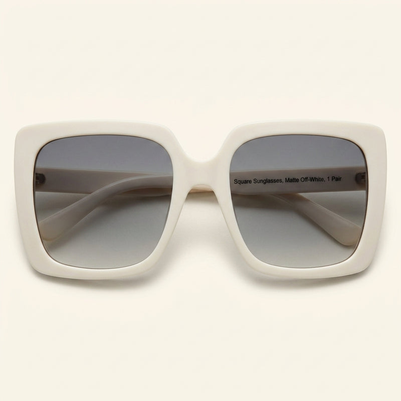 Gucci GG0418S dame solbriller med grå gradientglass, britisk versjon