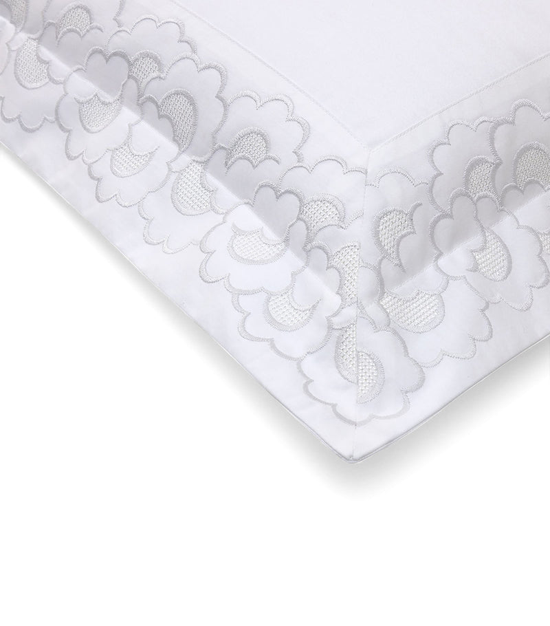 Yves Delorme Festons King Oxford pillowcase 54cm x 94cm (British brand)