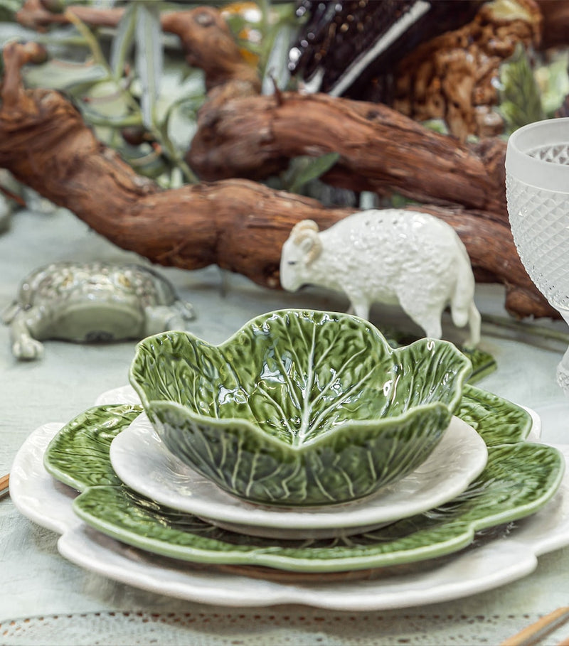 Bordallo Pinheiro cabbage charger plate 30.5cm - British product