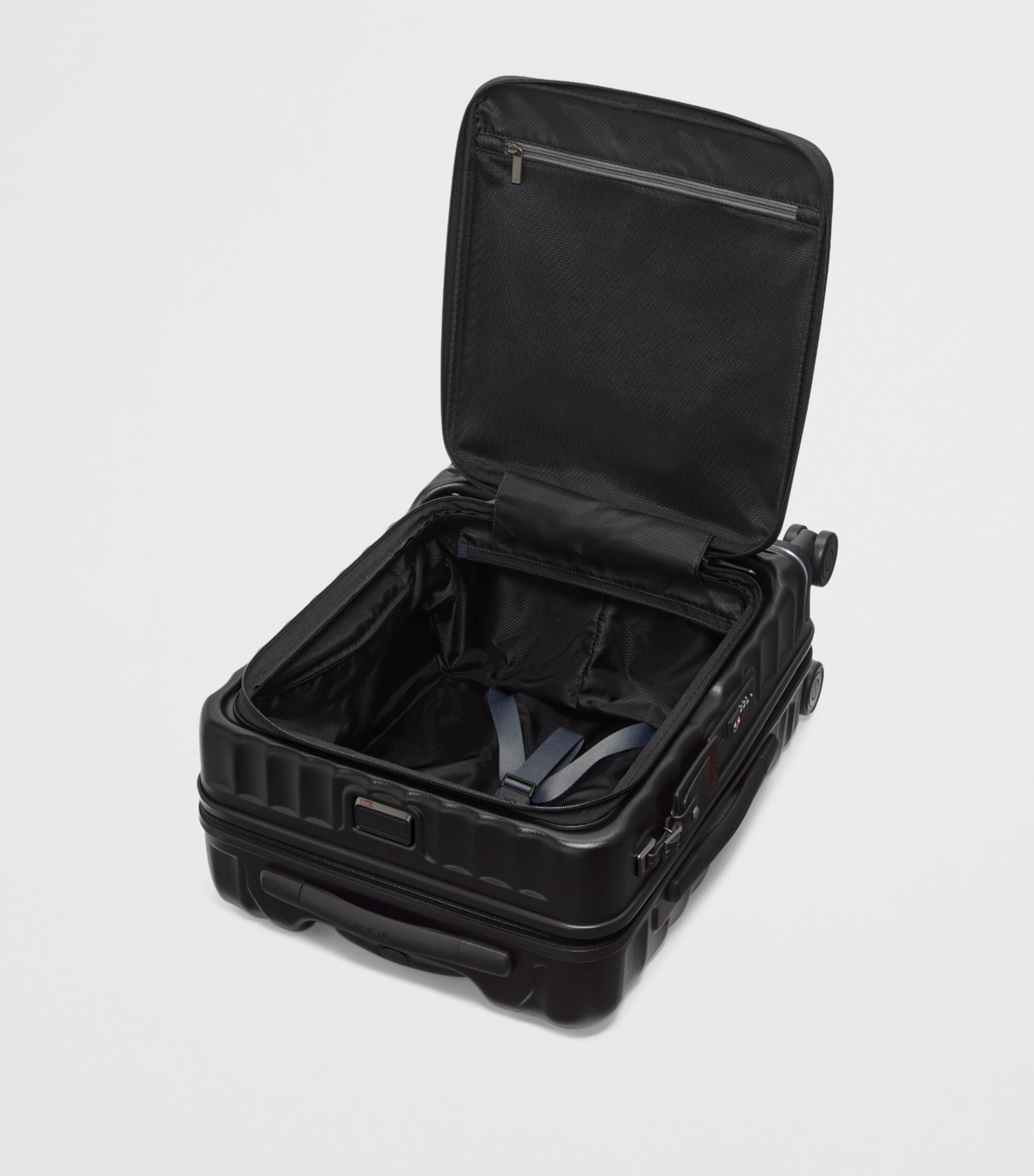 Tumi cabin suitcase 55cm (British brand)