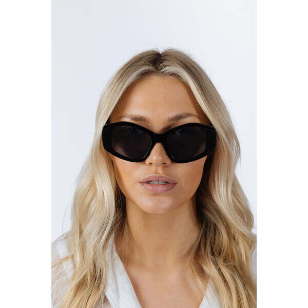 SVNX angular cat-eye sunglasses in black - British product
