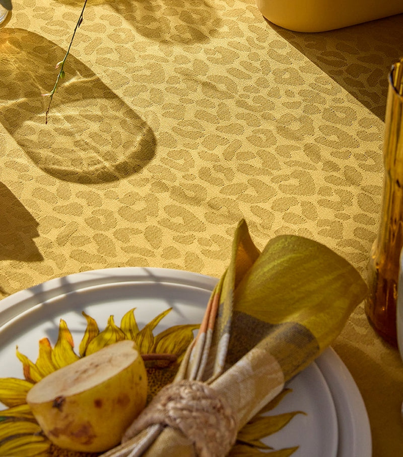 Le Jacquard Français Sinharâja napkin (British brand)
