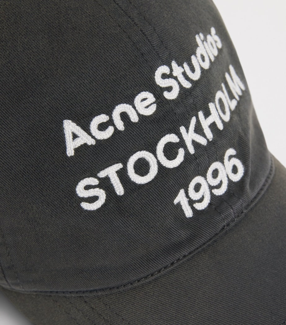Acne Studios bomulls logokeps med justerbar lukking, britisk versjon