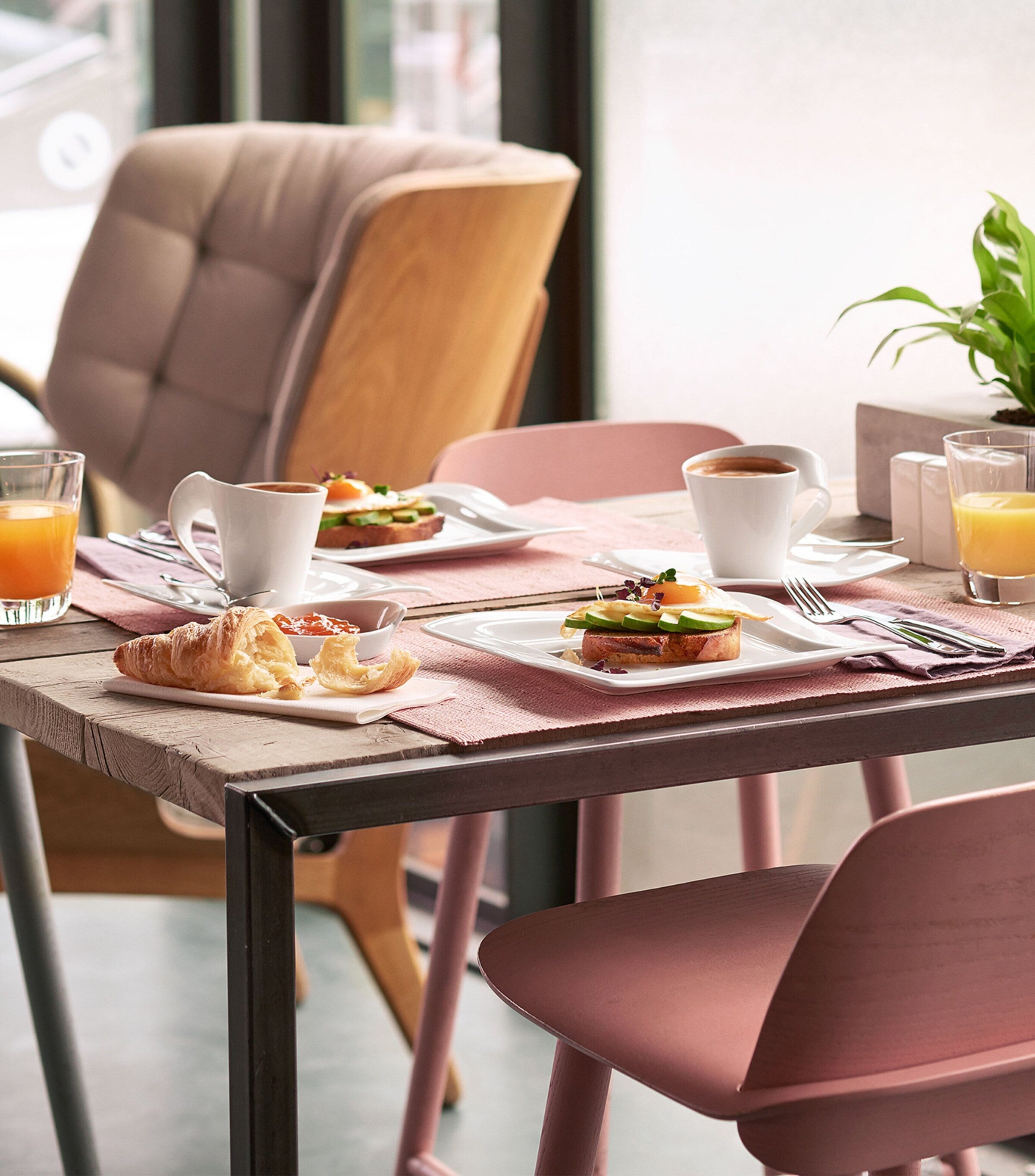 Villeroy & Boch NewWave dinner set (British brand)