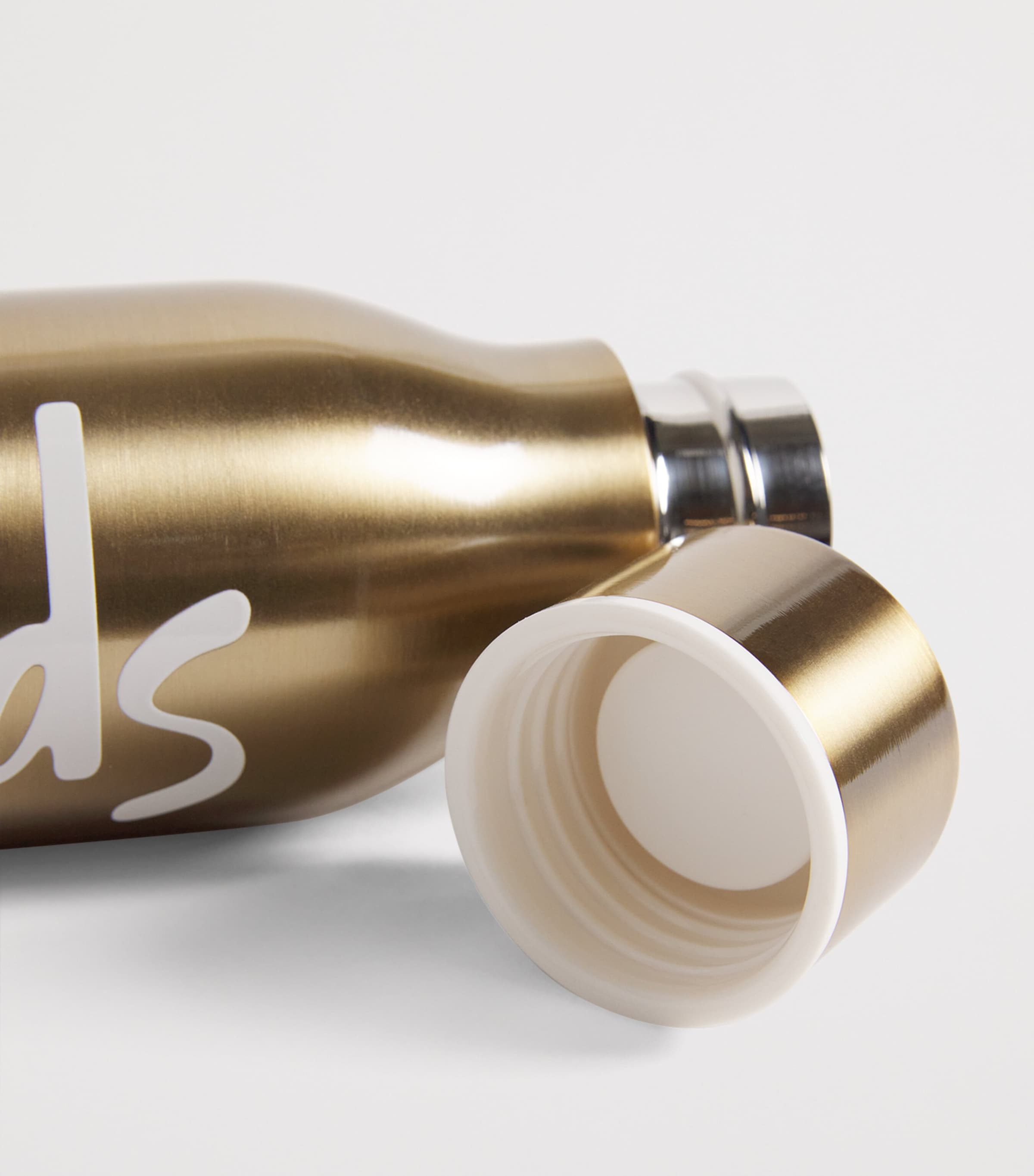 Harrods metal logo water bottle 450ml, UK version