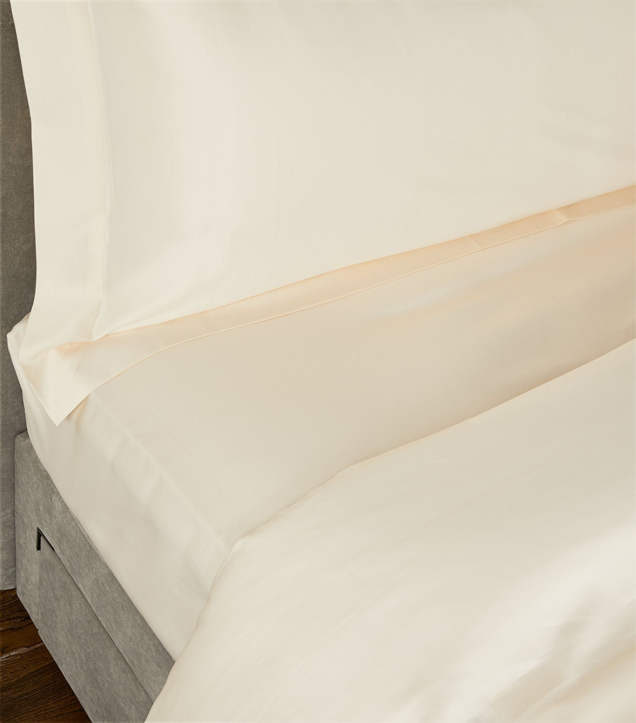 Capela Oxford Pillowcase (50cm x 75cm)