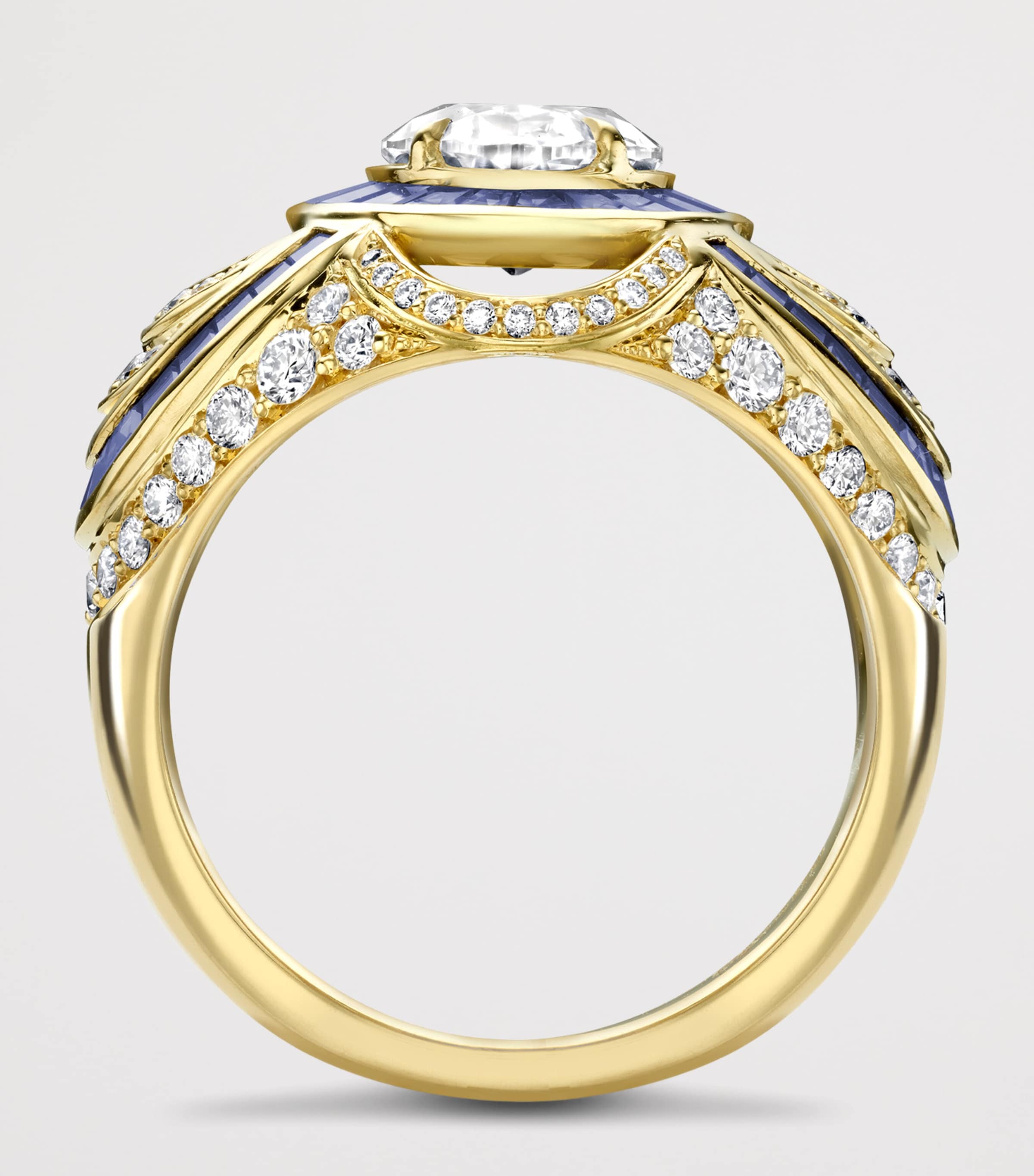 Boodles Palace Collection ring with diamond and sapphire (British brand)