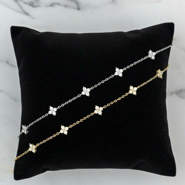 MUCHV flower charm bracelet in gold or silver 18cm - British product