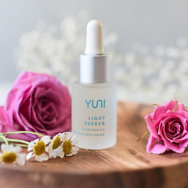 Yuni Beauty Light Seeker Glow Face Oil 15ml (British brand)